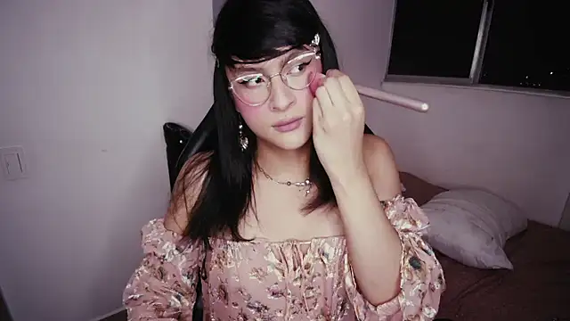 Kiitygirl online show from 01-10-26, 06:09