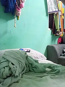 Andresguz35 online show from 02-28-26, 03:17