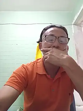 Andresguz35 online show from 12-22-25, 11:16