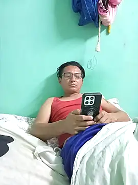 Andresguz35 online show from 03-09-26, 04:05