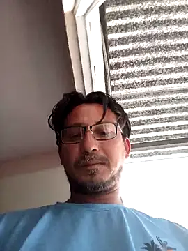 Andresguz35 online show from 02-08-26, 08:17