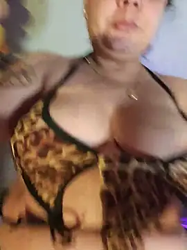 zandra milf  online show from 05-25-26, 11:09