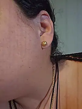 zandra milf  online show from 04-11-26, 11:03