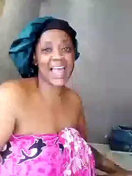 QueenOFthroat online show from 01-25-25, 08:21