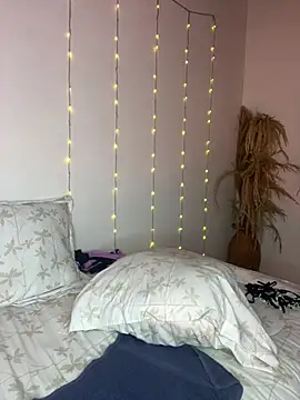 Maisa issa online show from 04-15-26, 07:58