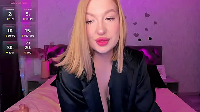 Emma  Leee online show from 10-06-25, 12:45