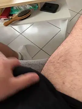 Snapshot of mj23641 chatting on 10-03-25, 07:10 mj23641 online show from 10-03-25, 07:10