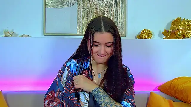 ChristinaMilton online show from 02-04-26, 06:30