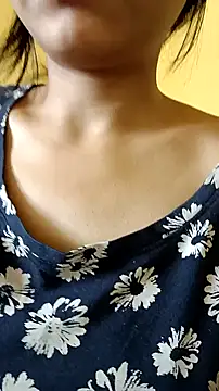 Snapshot of Sanaya_7 chatting on 02-05-25, 04:48 Sanaya 7 online show from 02-05-25, 04:48