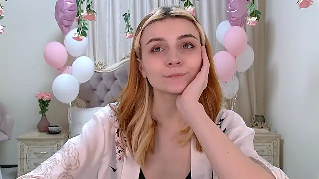 Snapshot of KellyStone chatting on 03-11-25, 11:15 KellyStone online show from 03-11-25, 11:15