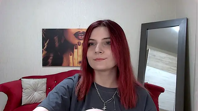 Snapshot of KellyStone chatting on 10-22-25, 05:12 KellyStone online show from 10-22-25, 05:12