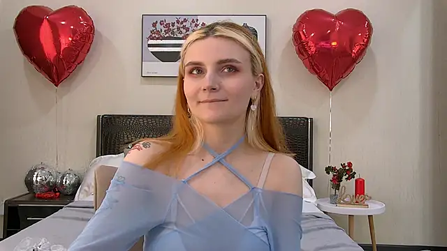 Snapshot of KellyStone chatting on 03-02-25, 11:41 KellyStone online show from 03-02-25, 11:41