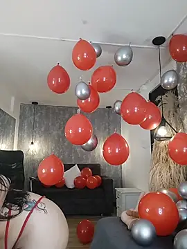 Snapshot of aura-baker chatting on 11-30-25, 05:08 aura-baker online show from 11-30-25, 05:08