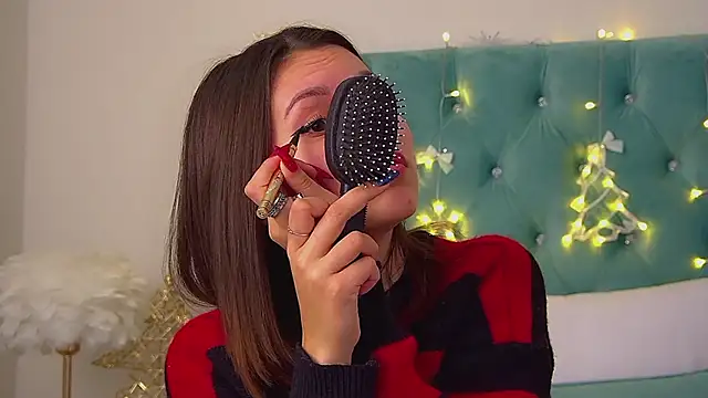 PollyLanders online show from 12-22-25, 08:09