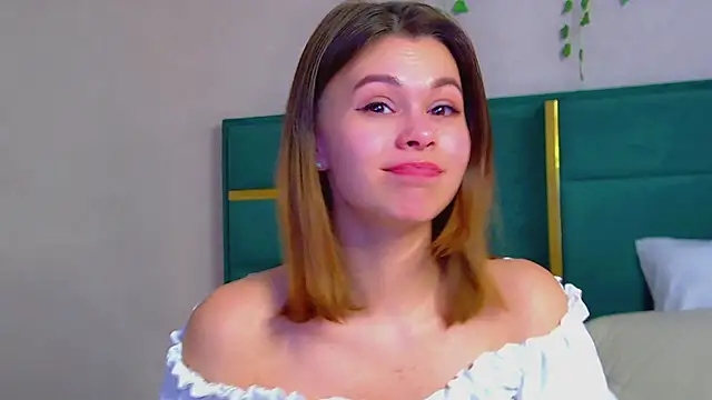 Snapshot of PollyLanders chatting on 03-02-25, 12:31 PollyLanders online show from 03-02-25, 12:31