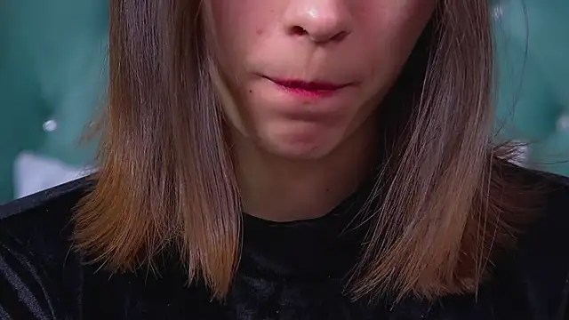 PollyLanders online show from 11-21-25, 07:46