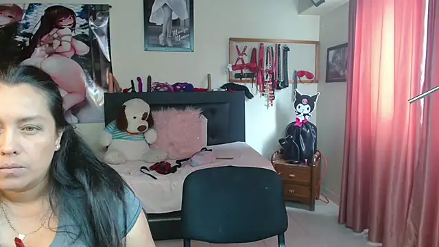 Snapshot of Marilynselxoveanalhard chatting on 05-19-26, 01:40 Marilynselxoveanalhard online show from 05-19-26, 01:40