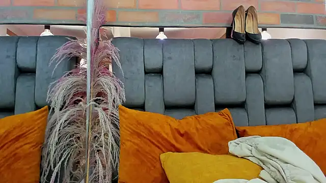 JESSYCORTES online show from 12-19-25, 04:53