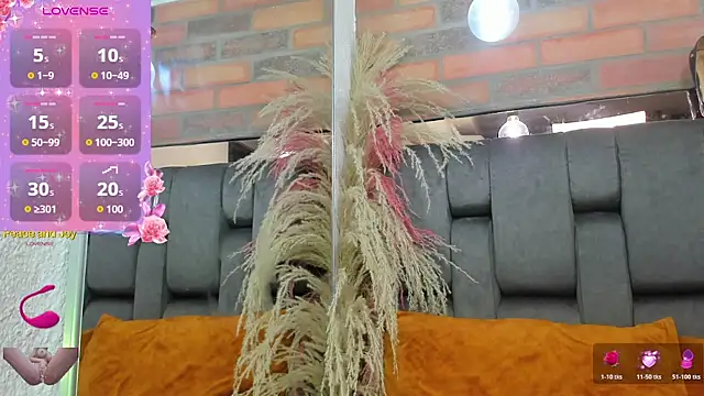 JESSYCORTES online show from 03-12-26, 02:39