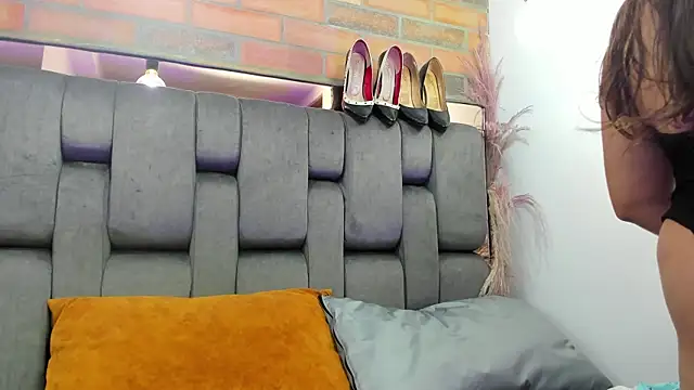 JESSYCORTES online show from 10-04-25, 02:40