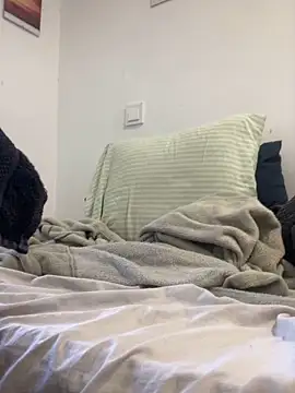 Lucascacaca online show from 11-30-25, 03:02