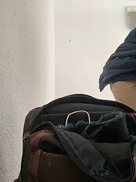 Lucascacaca online show from 01-01-25, 02:31