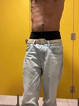 Lucascacaca online show from 12-14-24, 06:20