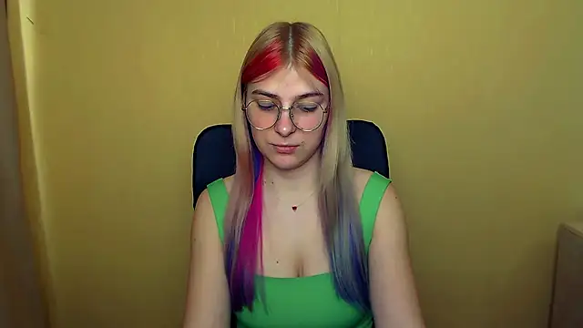 Luna Lush  online show from 03-22-25, 11:32