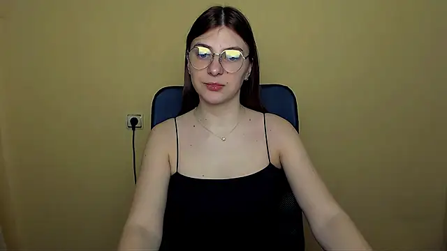 Luna Lush  online show from 03-12-26, 08:40