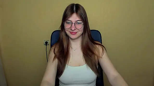 Luna Lush  online show from 04-14-26, 07:35