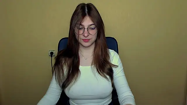 Luna Lush  online show from 05-02-26, 08:30