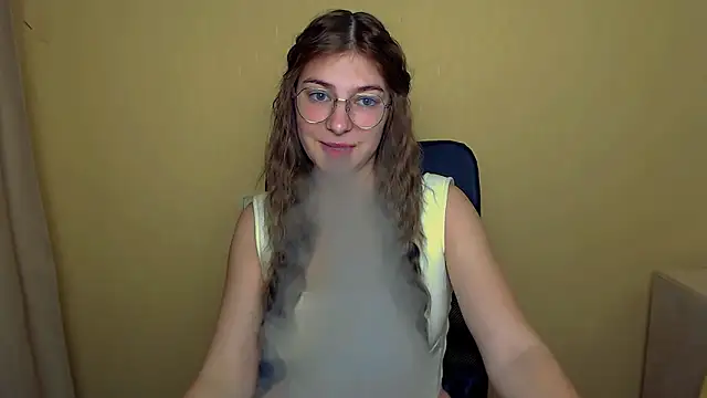 Luna Lush  online show from 10-17-25, 05:33