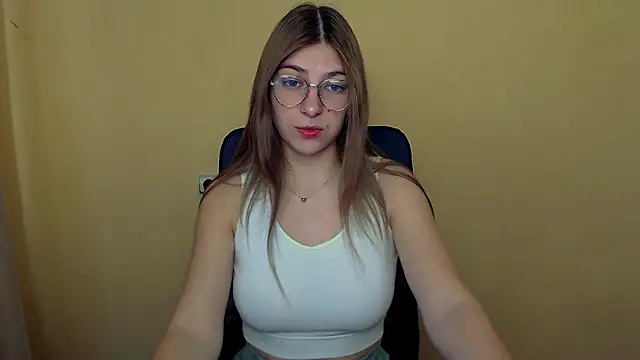 Luna Lush  online show from 10-28-25, 09:52