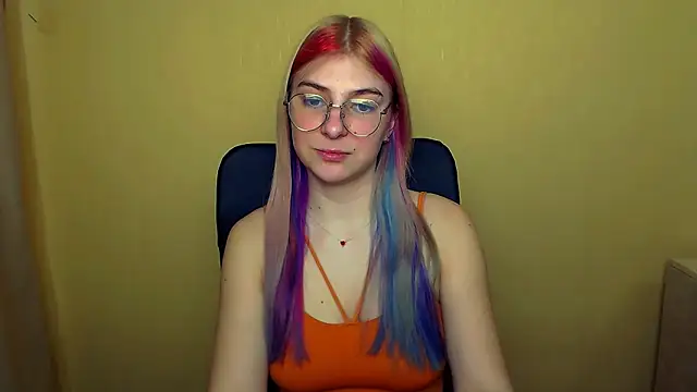 Luna Lush  online show from 03-19-25, 08:45