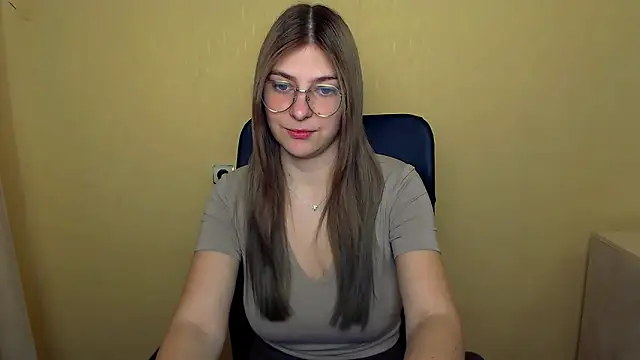 Luna Lush  online show from 10-11-25, 08:48