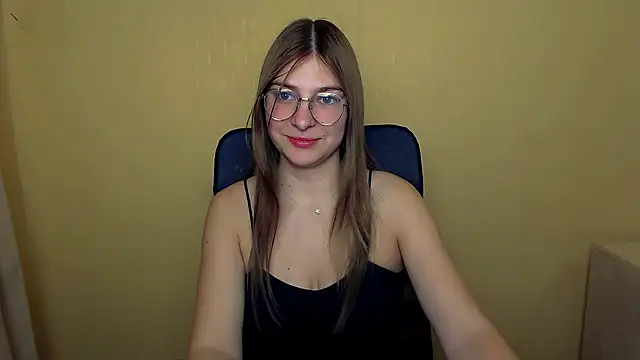 Luna Lush  online show from 10-13-25, 08:49