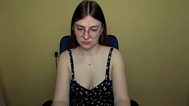 Luna Lush  online show from 05-21-26, 08:34