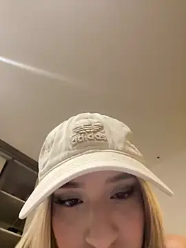 Sarah cam06 online show from 07-18-26, 12:41