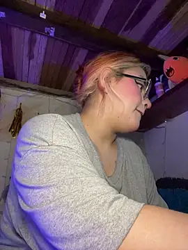 SophiaWeestt99 online show from 04-10-26, 04:52