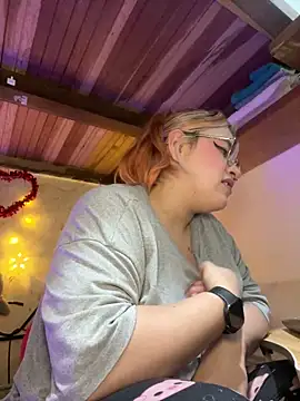 SophiaWeestt99 online show from 02-27-26, 03:40