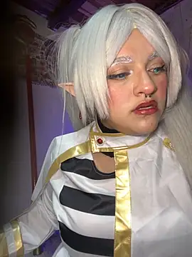 SophiaWeestt99 online show from 10-26-25, 04:24