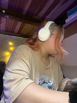 SophiaWeestt99 online show from 02-09-26, 05:16