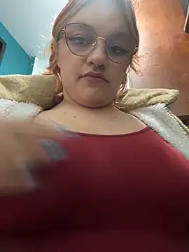 Snapshot of SophiaWeestt99 chatting on 10-10-25, 02:45 SophiaWeestt99 online show from 10-10-25, 02:45