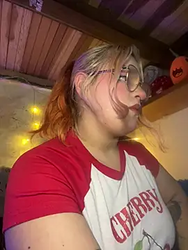 SophiaWeestt99 online show from 02-14-26, 04:23