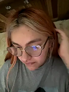 Snapshot of SophiaWeestt99 chatting on 10-07-25, 02:12 SophiaWeestt99 online show from 10-07-25, 02:12