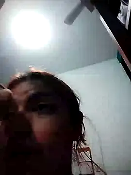 Snapshot of SophiaWeestt99 chatting on 03-07-25, 03:19 SophiaWeestt99 online show from 03-07-25, 03:19