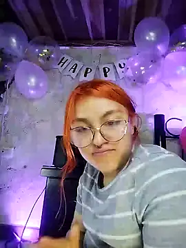 Snapshot of SophiaWeestt99 chatting on 03-11-25, 04:41 SophiaWeestt99 online show from 03-11-25, 04:41
