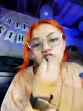 Snapshot of SophiaWeestt99 chatting on 03-17-25, 09:01 SophiaWeestt99 online show from 03-17-25, 09:01