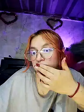 Snapshot of SophiaWeestt99 chatting on 03-09-25, 05:55 SophiaWeestt99 online show from 03-09-25, 05:55
