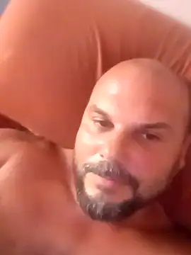 Snapshot of Javierchico chatting on 07-17-26, 10:01 Javierchico online show from 07-17-26, 10:01